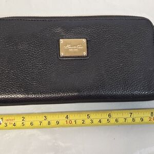 Kenneth Cole Black Leather Zip Wallet with Gold Plaque